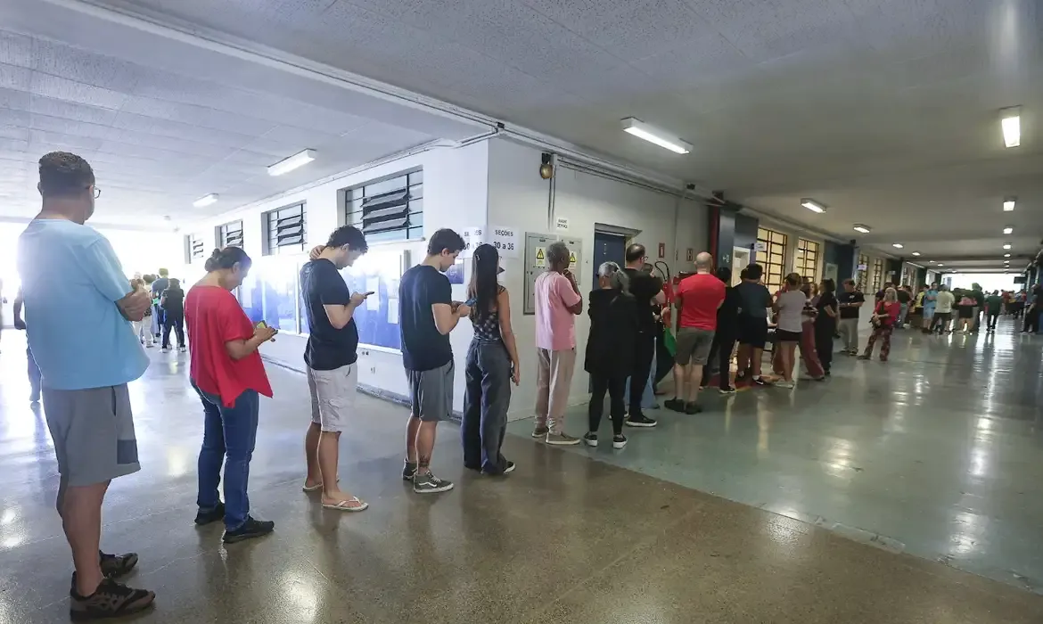 Eleições em São Paulo têm 34 pessoas detidas por irregularidades
