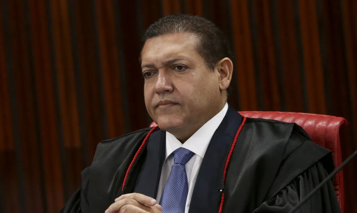 TSE prevê eleição tranquila após contornar incidentes