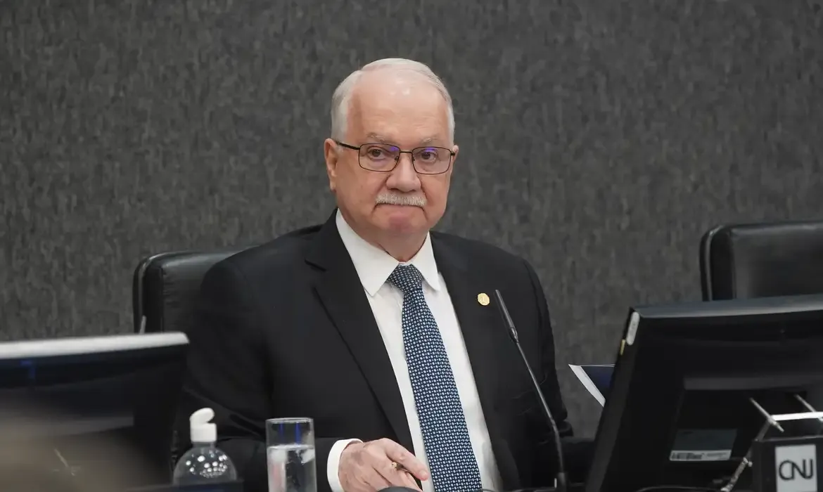 Fachin estabelece regra para distribuição de processos no STF