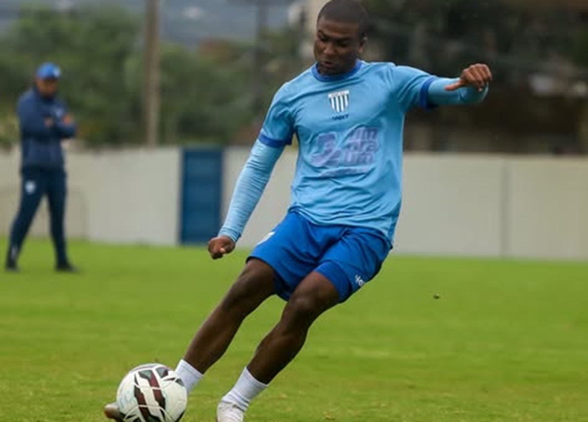 Avaí x Londrina: onde assistir e escalações pela Série B. Imagem: Lucas Rhamon Avaí Futebol Clube
