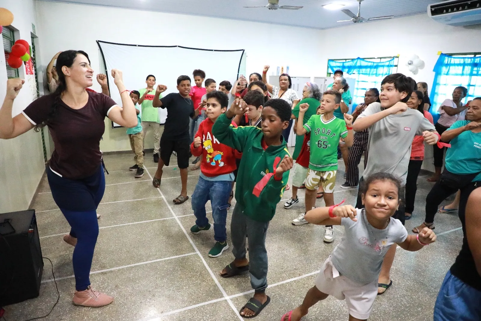 Mês das Crianças em Cuiabá: CRAS realizam passeios no Parque Tia Nair e circuito de festas para 400 jovens