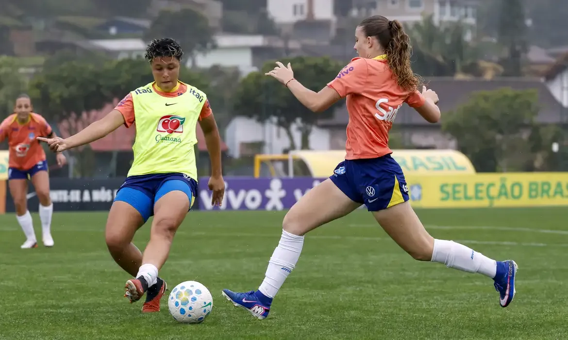 Brasil convoca seleção feminina sub-17 para o Mundial