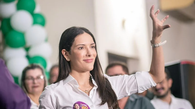 Janaína agradece votos após derrota ao Senado e afirma: “A onça segue de pé”